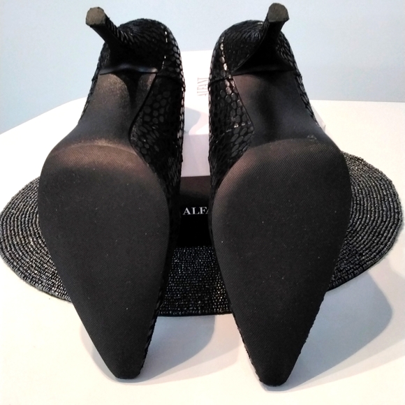 Alfani black heels with buckle detail, size 7M - Picture 8 of 14